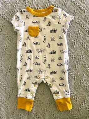 Disney Winnie the Pooh Short Sleeve Pant Romper Onesie, Snap Details, 3-6 month
